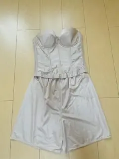 ブライダルインナー3点(ビスチェ・フレアパンツ・プッシュアップパッド)D70