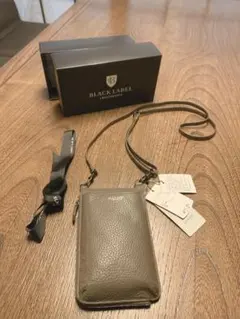 2026年最新】BLACK LABEL CRESTBRIDGE メンズ スマホショルダーバッグ