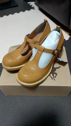 ブラウン Tストラップシューズ 中ヒール