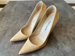 2025年最新】マノロブラニク パンプスの人気アイテム - メルカリ