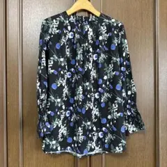 美品 シップス リバティプリントギャザースリーブブラウス - メルカリ