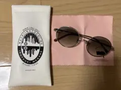 文豪ストレイドッグス 眼鏡市場 サングラス 太宰治 文スト』現代服&サングラスの着こなしがお洒落な描き下ろし公開