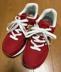 New Balance レッド スニーカー　レディース　23センチ