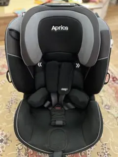 (美品)アップリカ ISOFIX チャイルド&ジュニアシート Formfit