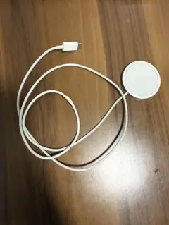 純正品　Apple MagSafe ワイヤレス充電器 ジャンク品