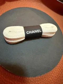 新品未使用　CHANEL スニーカー　靴紐のサムネイル