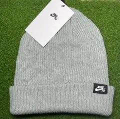 新品　タグ付き　激レア　NIKE SB ビーニー　グレー　SBロゴ