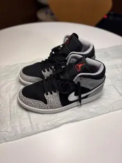 NIKE AIR JORDAN 1 MID SE ELEPHANT
