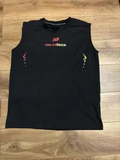 New Balance ノースリーブシャツ ブラック