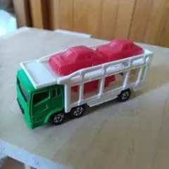 トミカ　三菱スーパーグレートトラック　キャリアカー