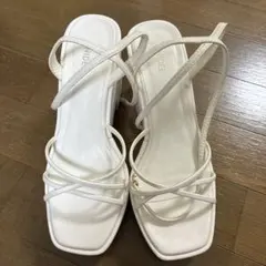 SNIDEL 厚底 ストラップサンダル ホワイトのサムネイル