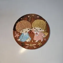 キキララ　刺繍缶バッジ