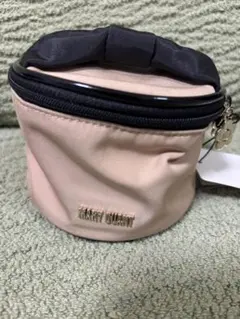 MARY QUANT リボン付きポーチ ベージュ