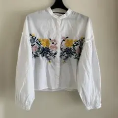 ZARA 花柄刺繍 長袖ブラウス ホワイト XSのサムネイル