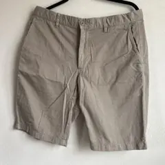 UNIQLOチノショートパンツ ベージュのサムネイル
