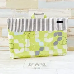 Item thumbnail for item 32b46a92-fec3-498f-944e-d981a9f51423