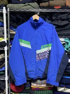 ナイロンジャケット