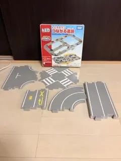 廃盤・レア・美品】トミカタウン つながる道路 - メルカリ