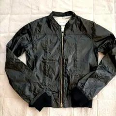 美品 ステラシフォン 黒 軽量ナイロンジャケット 光沢あり M