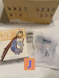 ラブブ　キーリング　イニシャル《J》PIN FOR LOVE