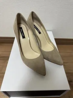 Odette e Odile ポインテッドトゥ パンプス ベージュ 23.5cmのサムネイル