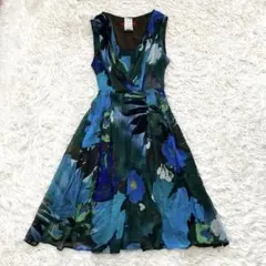 MAXMARA シルクノースリーブワンピース カシュクール 花柄 Aライン L MAXMARA シルクノースリーブワンピース カシュクール 花柄 Aライン L