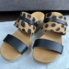 UGG レオパード柄サンダルのサムネイル