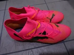 プーマ　フューチャー7アルティメットhg 27㌢ サッカースパイク