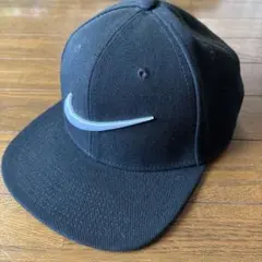 NIKE キャップ ブラック 刺繍ロゴのサムネイル