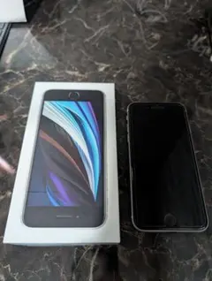 iPhone SE (第2世代) ホワイト本体　64GB