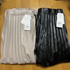 【新品2点！】It's DEMO秋服 フェイクレザープリーツスカートのサムネイル
