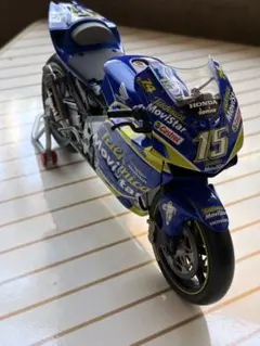 MINICHAMPS YAMAHA YZR500 Antena3 GP2001 - メルカリ