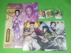 くら寿司 鬼滅の刃 クリアファイル 下敷き 缶バッジ クッションチャーム