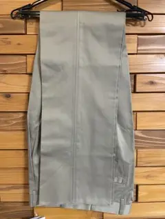 【新品 未使用】PRGRベージュ スリムフィット ゴルフパンツ