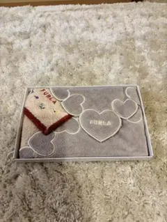 FURLA ハート型刺繍タオルセット