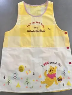 新品　くまのプーさん保育士エプロン