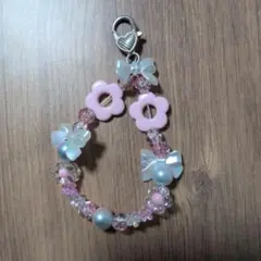 ハンドメイド 花とリボンのスマホストラップ
