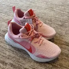 Item thumbnail for item e33ceaa0-486b-406e-aa84-4cd5102fbd37