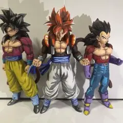 ドラゴンボール フィギュア リペイント スーパーサイヤ人4 悟空ベジータゴジータ