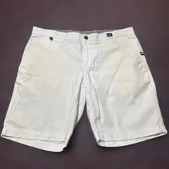 TOMMY HILFIGER トミー　白ホワイト ショートハーフパンツ　36のサムネイル