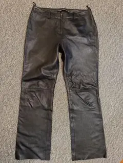 ブラックレザーフレアパンツ