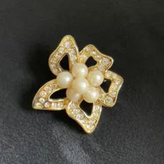 【8】 パールブローチ　ラインストーンの縁取り　ヴィンテージ