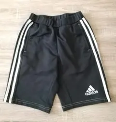 adidas ハーフパンツ ブラック 130