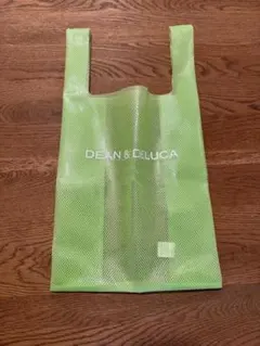 DEAN & DELUCA　ショッピングバッグ EVAライムグリーン