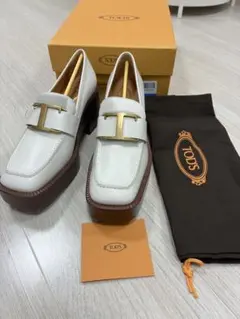 新品未使用TOD'S ドッズ/ホワイト モカシンダブルT/エルメスプラダ