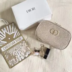 Diorディオール 2025 クリスマスオファー　ショッパー付き