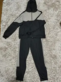 トレーニングウェア　Lサイズ