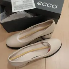 ECCO 41サイズ ベージュ　エコー パンプス スカルプテッド LX 55のサムネイル