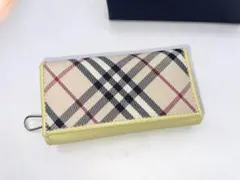 BURBERRY バーバリー チェック ゴールド ４連キーケース