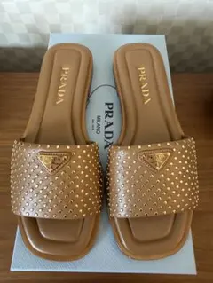 【PRADA】フラットスタッズサンダルのサムネイル